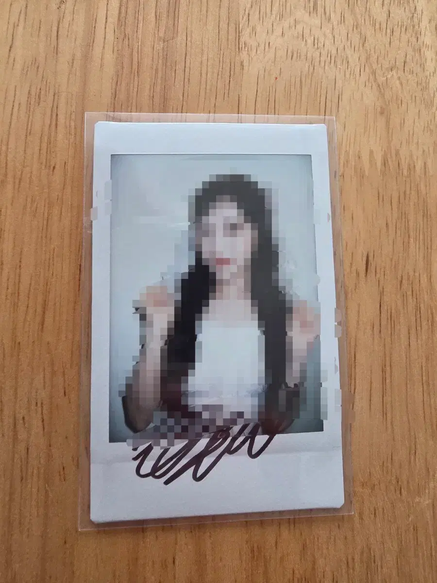 ARTMS LOONA Jinsoul Signed Polaroid | Bunjang Global